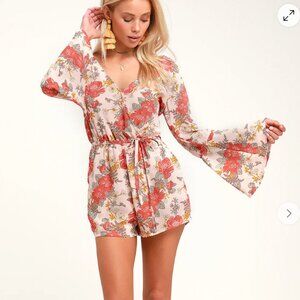 Lulu’s Women’s Medium Floral Romper